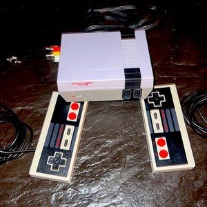 Brand new mini Nintendo built in 620 games